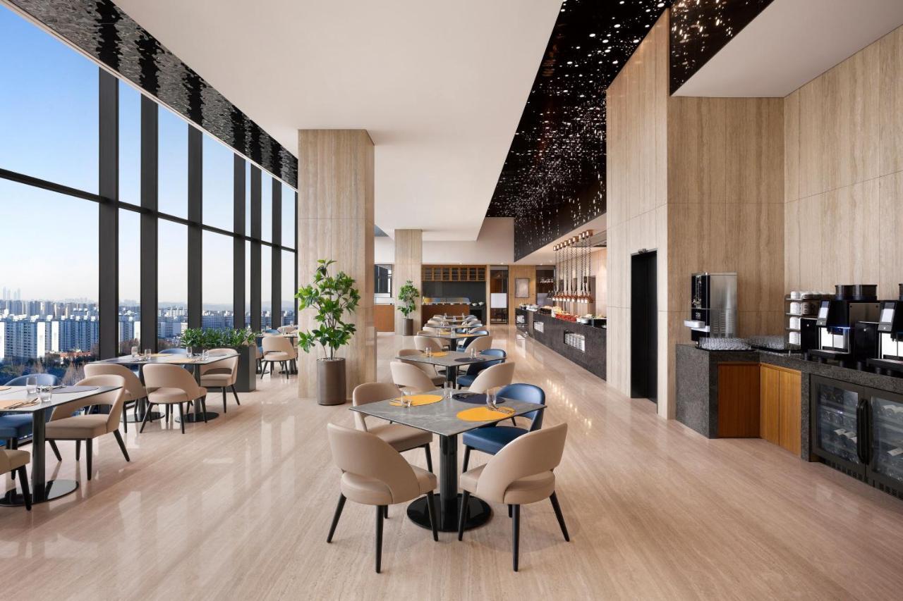 Four Points By Sheraton โรงแรม 4*