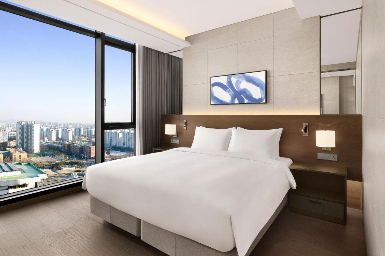 Four Points By Sheraton โรงแรม